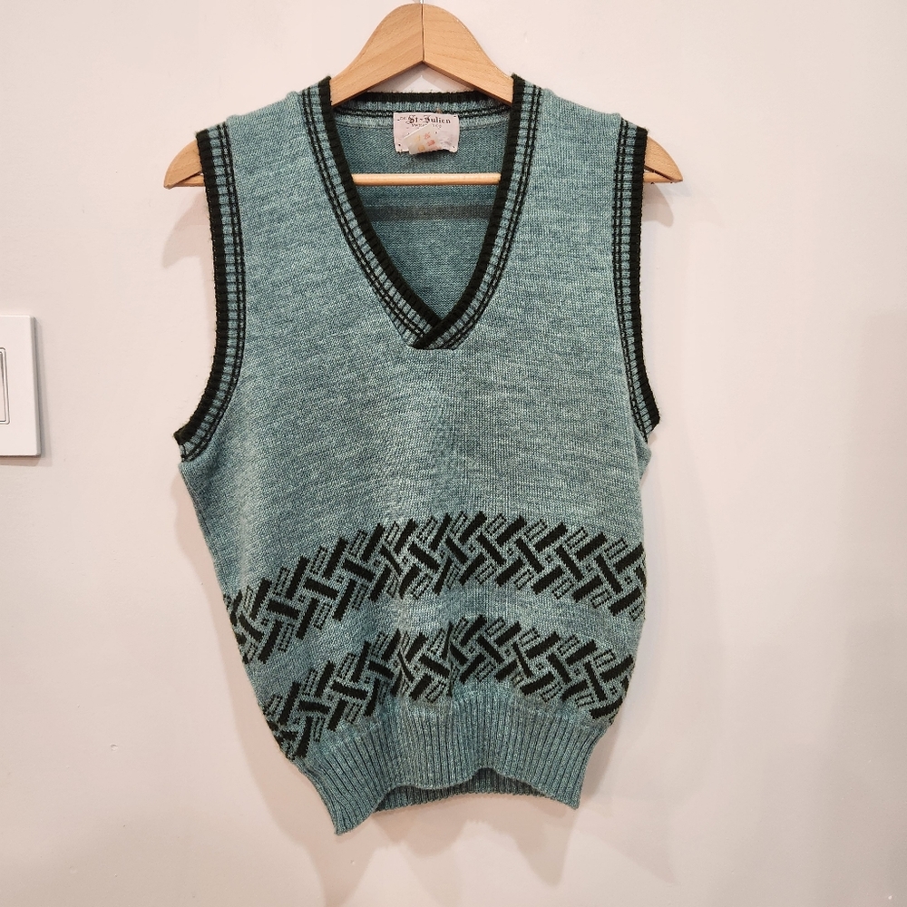 Vintage 1960s Orlon Sweater Vest Mens Large Green Preppy Hipster Made in Canada